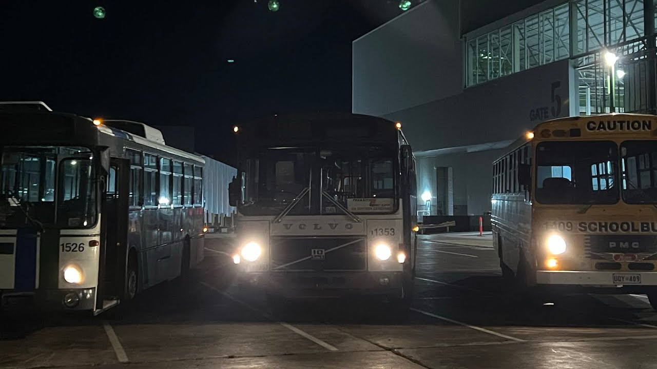 1353 - Volvo B58-H, PMC commuter - ZF 5HP500 first generation