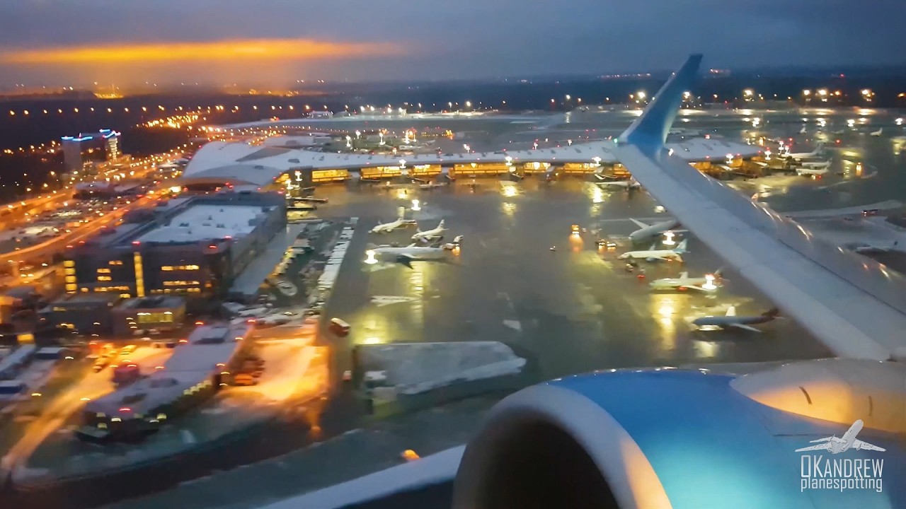 Такое точно нельзя пропустить. Зимний взлёт Боинга 737-800