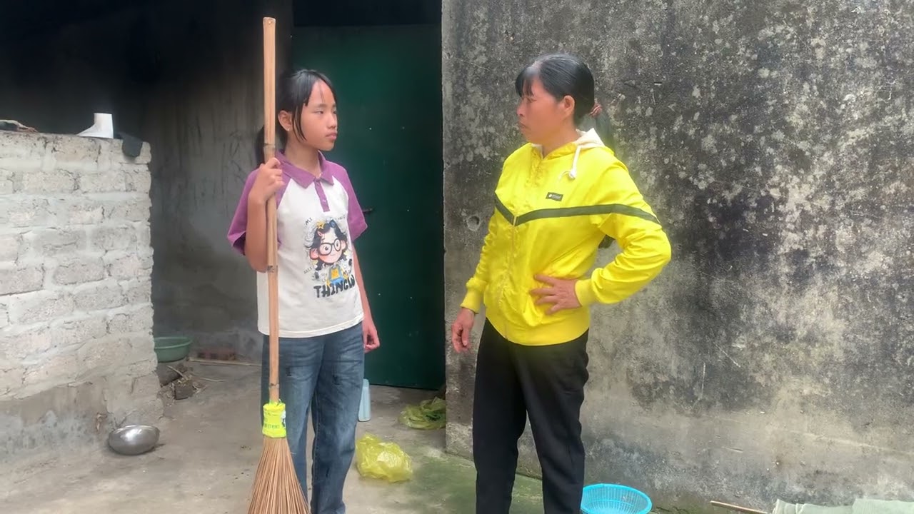 Mụ Phượng tưởng sang sui sít trà ai ngờ bị nó coi thường đuổi về 