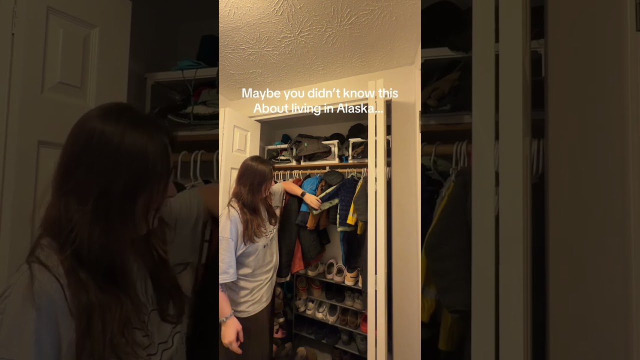 If you live in Alaska&hellip; reality of living somewhere cold!! #alaska #alaskaextreme #fyp #sahm