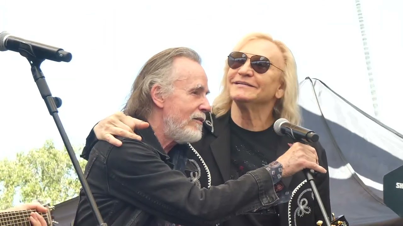 “Birthday” and “With a Little Help From My Friends” sung in tribute to Ringo Starr