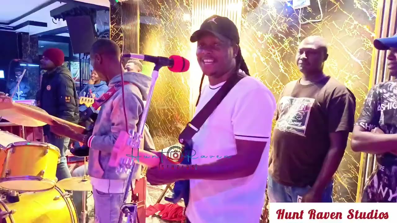 MAIMA KITHUNGO RAHA GUITAR TESTING SKILLS AT CAPTAIN LOUNGE