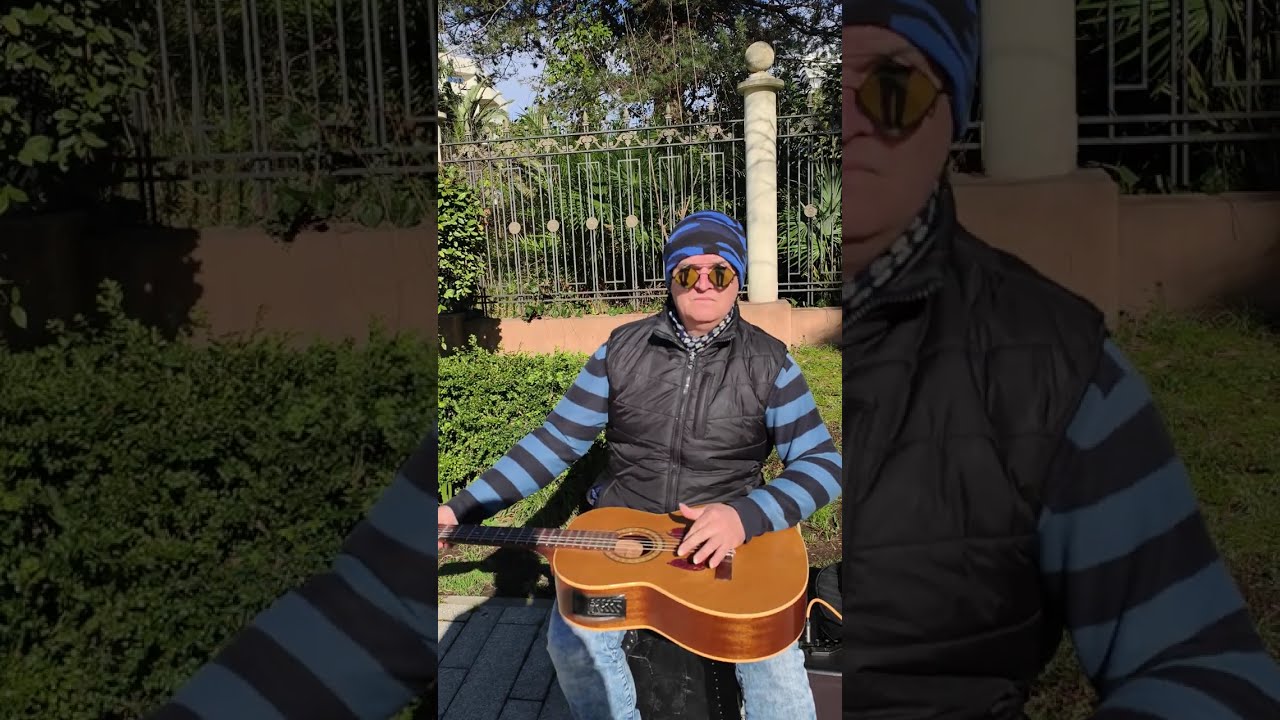 Уличный Гитарист Изгоняет Демонов С Планеты Земля