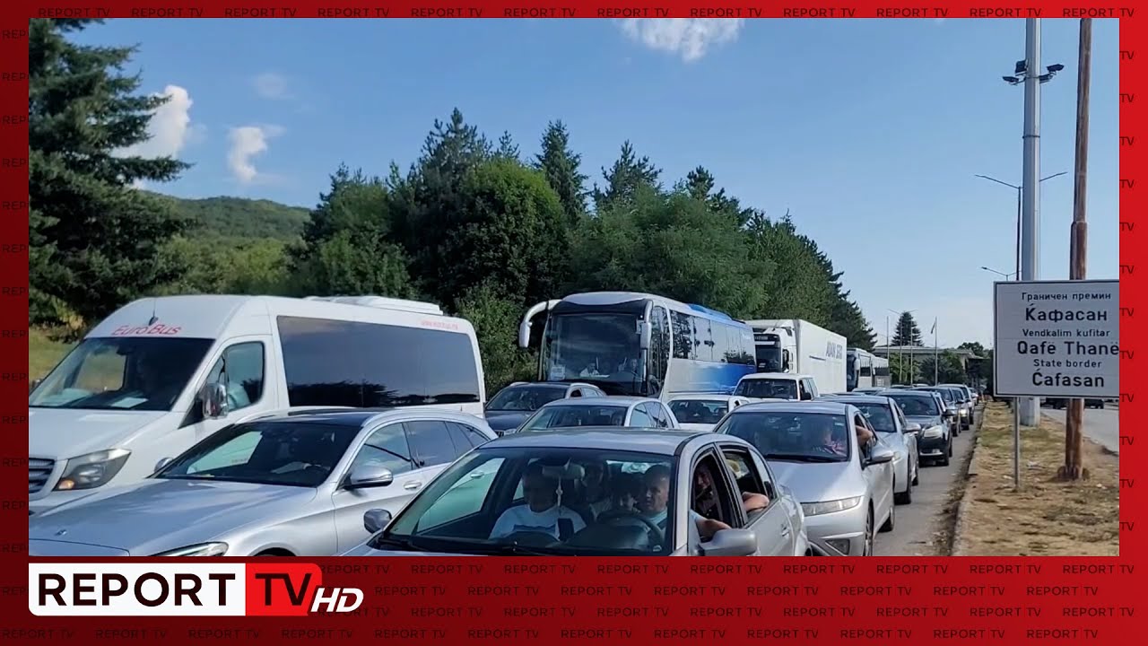 Fluks në Qafë Thanë, mjete presin në radhë! Rreth 30 mijë udhëtarë kanë hyrë e dalë në 3 ditë