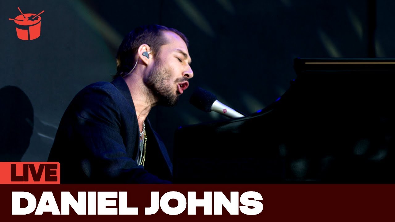 Daniel Johns covers 'Smells Like Teen Spirit' at triple j's Beat The Drum