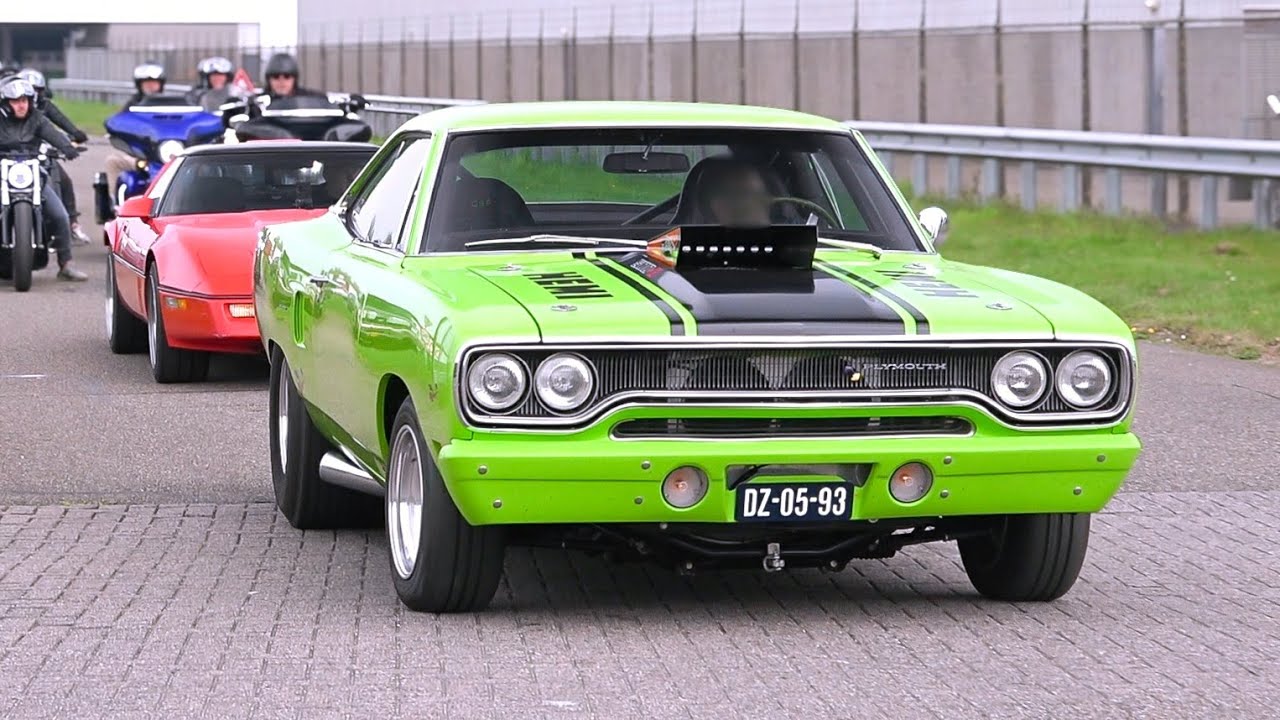 Classic US & Muscle Cars leaving King Cruise 2025- Impala, King Cobra, Fleetwood, Road Runner...