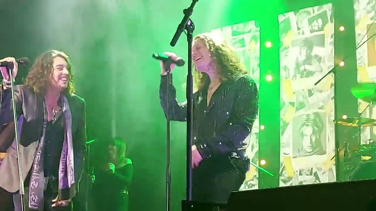 Classic rock show norwich, Bowie tribute 