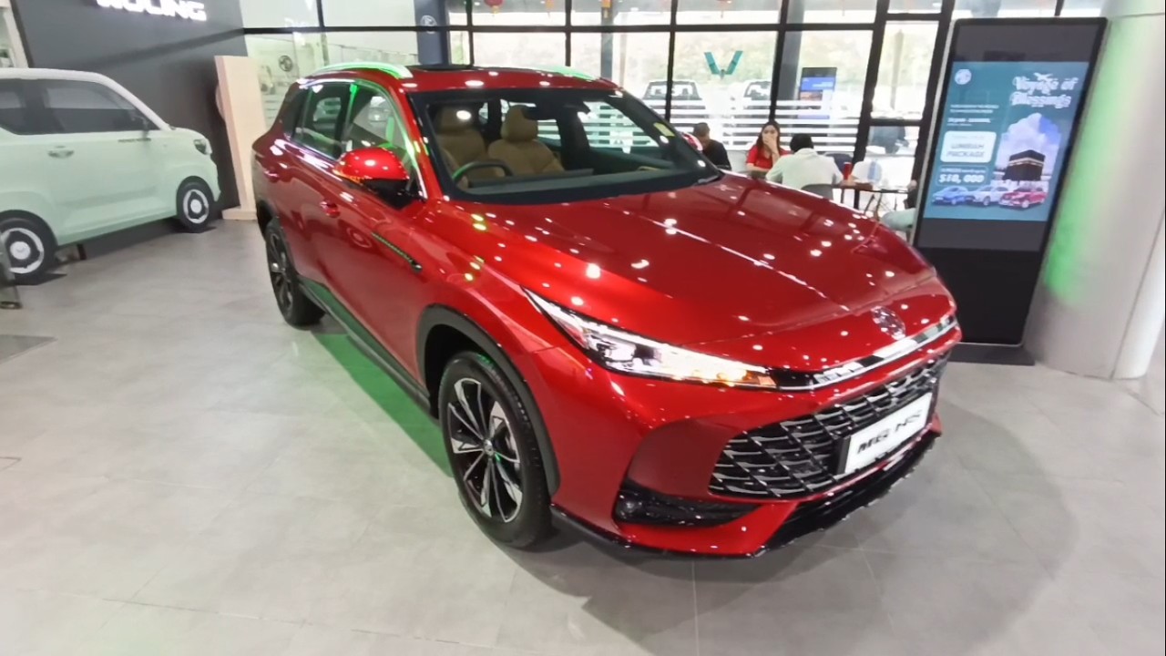 MG HS Essence red 1.5T 7AT MK2 walkaround (Brunei)