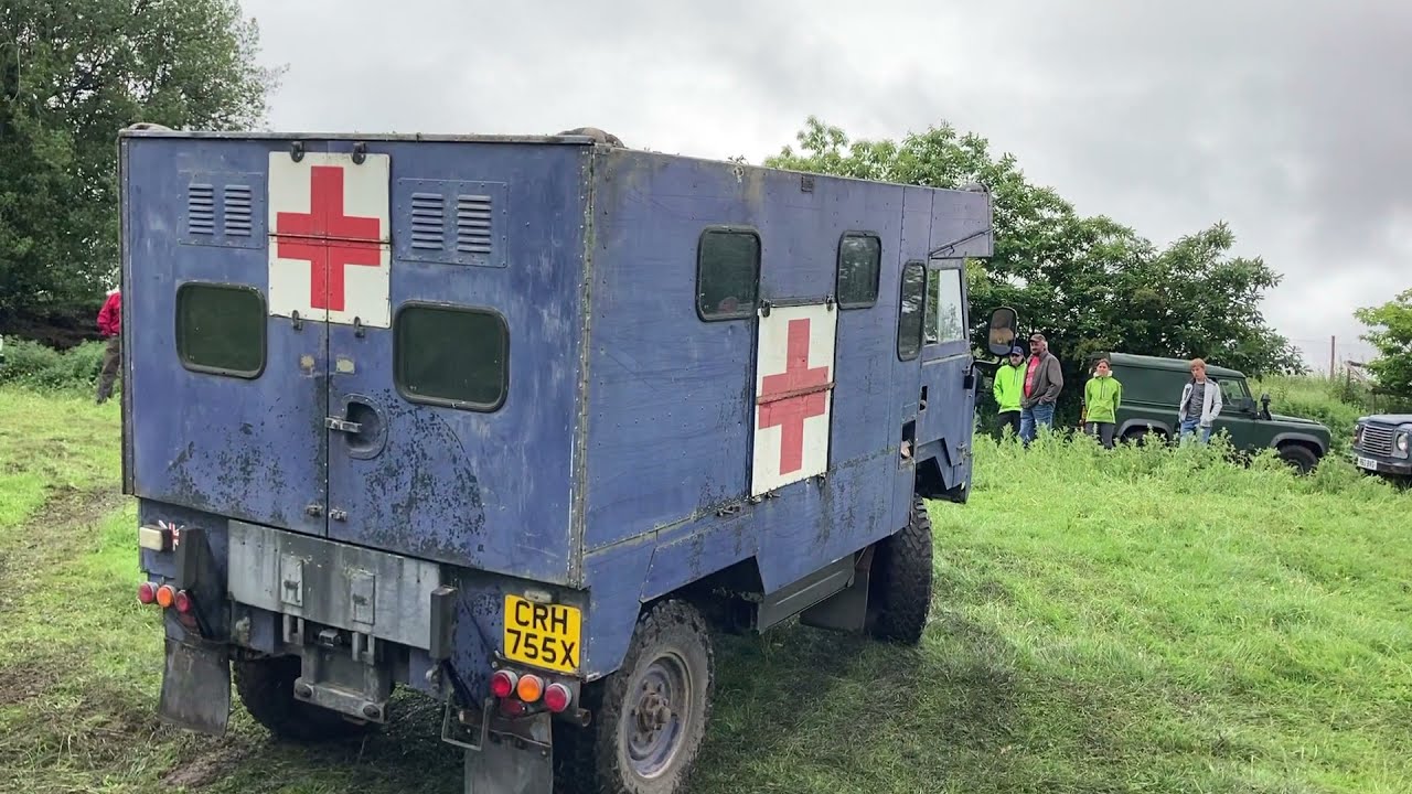 Classic Range Rover, Forward Control 101, plus other assorted Land Rovers at a BLRC RTVT and TYRO