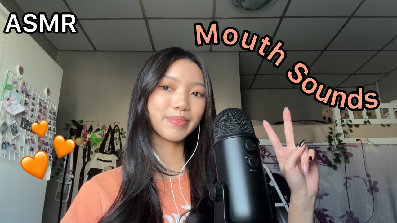 ASMR|Mouth Sounds + Hand Movements