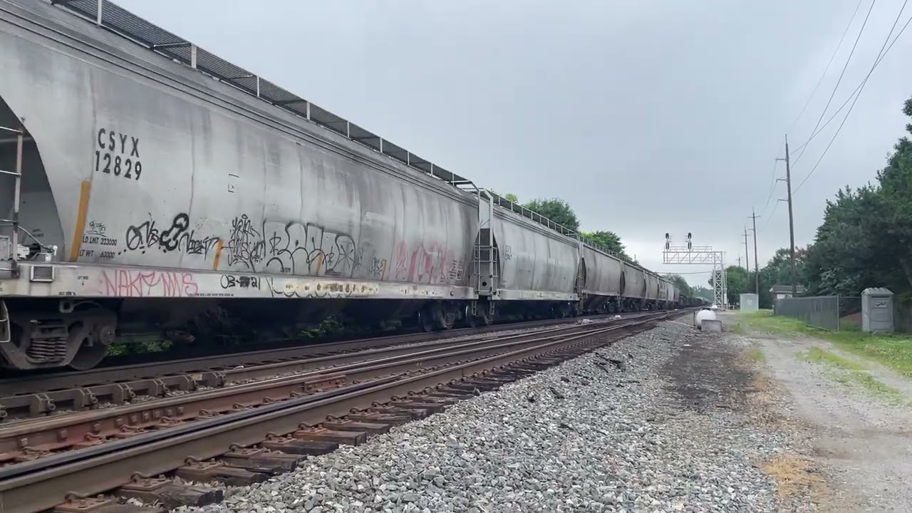 Csx M558 with friendly crew at Wyoming north 2