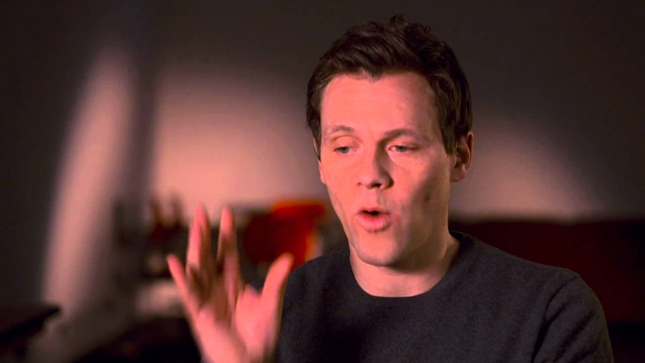 Annie: Will Gluck Official Interview | ScreenSlam