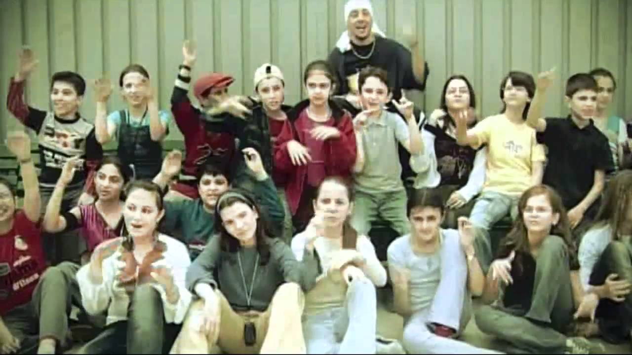 SKIZZO SKILLZ - Umblu Teleleu (Official Video) - primul videoclip Skizzo Skillz - 2005