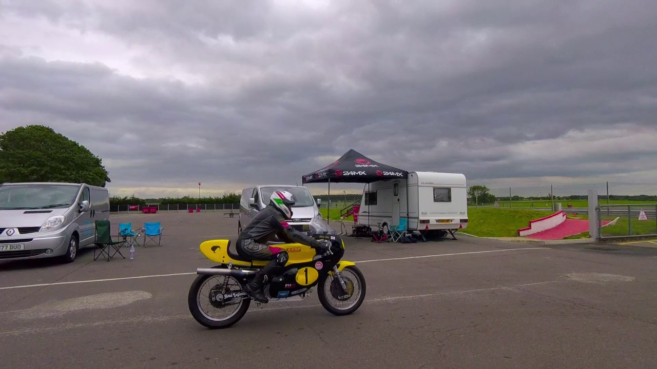 Konig test Snetterton 300