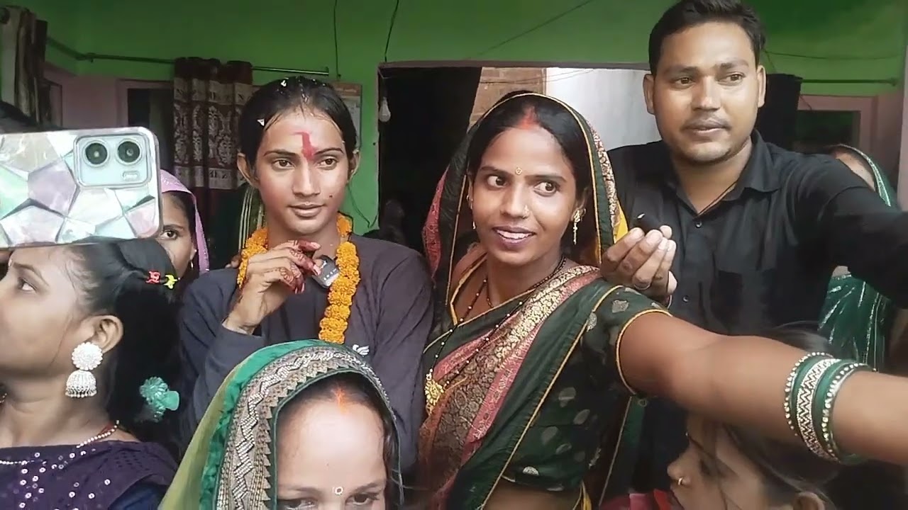 #खुशबू रानी का बर्थडे इतना सारा# भीड़ है मंजू मोहिनी##मंजू_मोहिनी # क्या बता रही हैं वायरल वीडियो