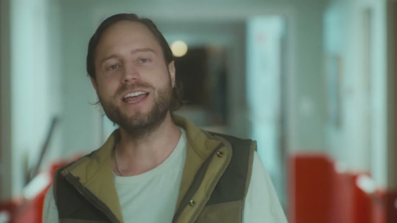 Dan Bremnes - Hold You Tight (Official Music Video)