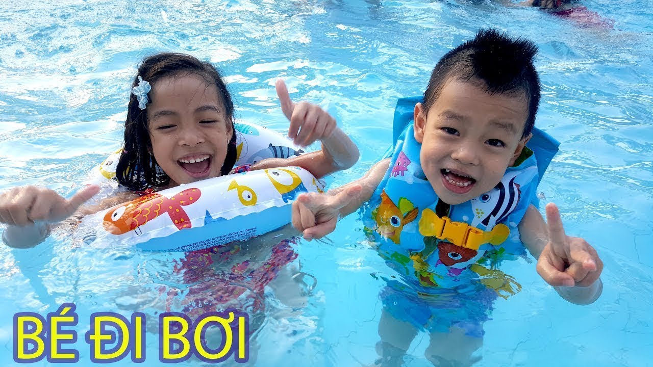 BÉ ĐI BƠI I CHIP BƠI THỔI PHAO BƠI ĐỂ ĐI HỒ BƠI TRỐN NÓNG I Baby swimming pool