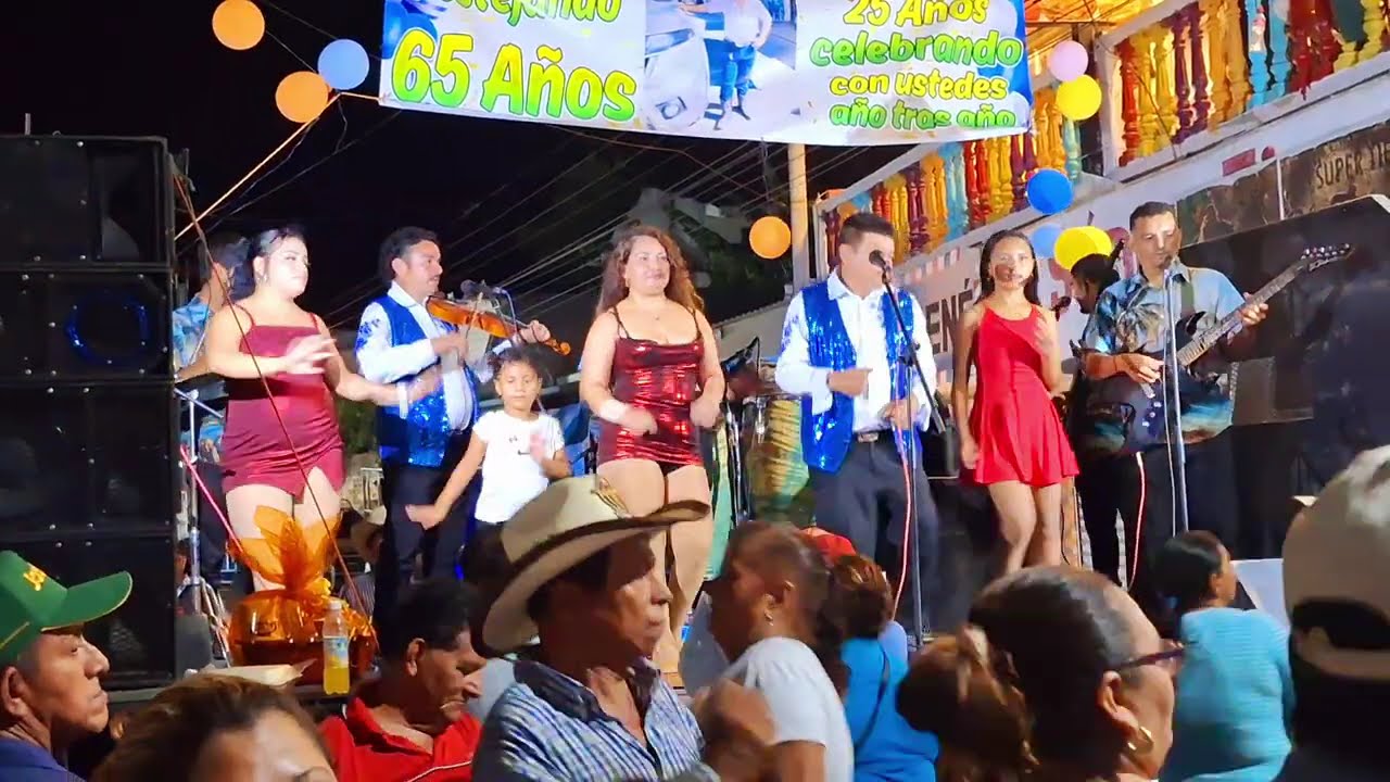 Los bailarines de lolotique 