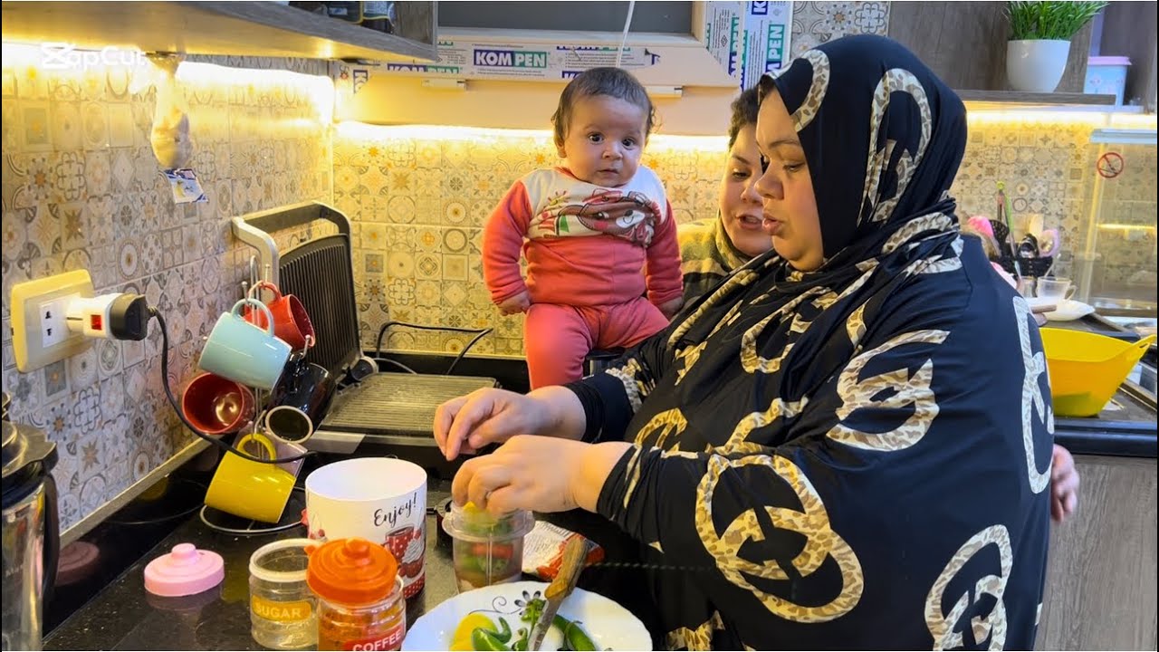 ام جني البصه في طبق غيرك عمرها ماهتشبعك👌👌👌ارضي واحمد ربنا علي اللي ربنا ادهولك🥰🥰🥰🥰