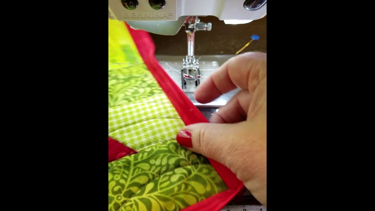 BERININA 71 foot machine quilt binding