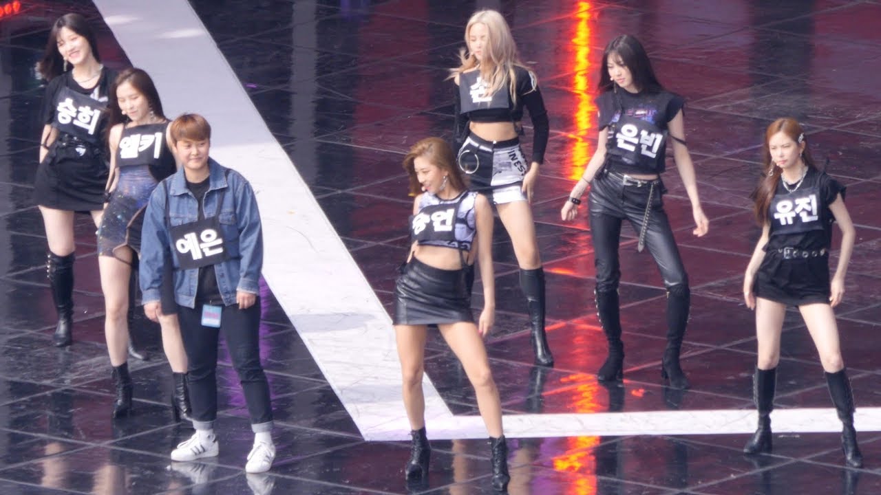 예은을 대신해 리허설 무대에 오른 CLC 매니저