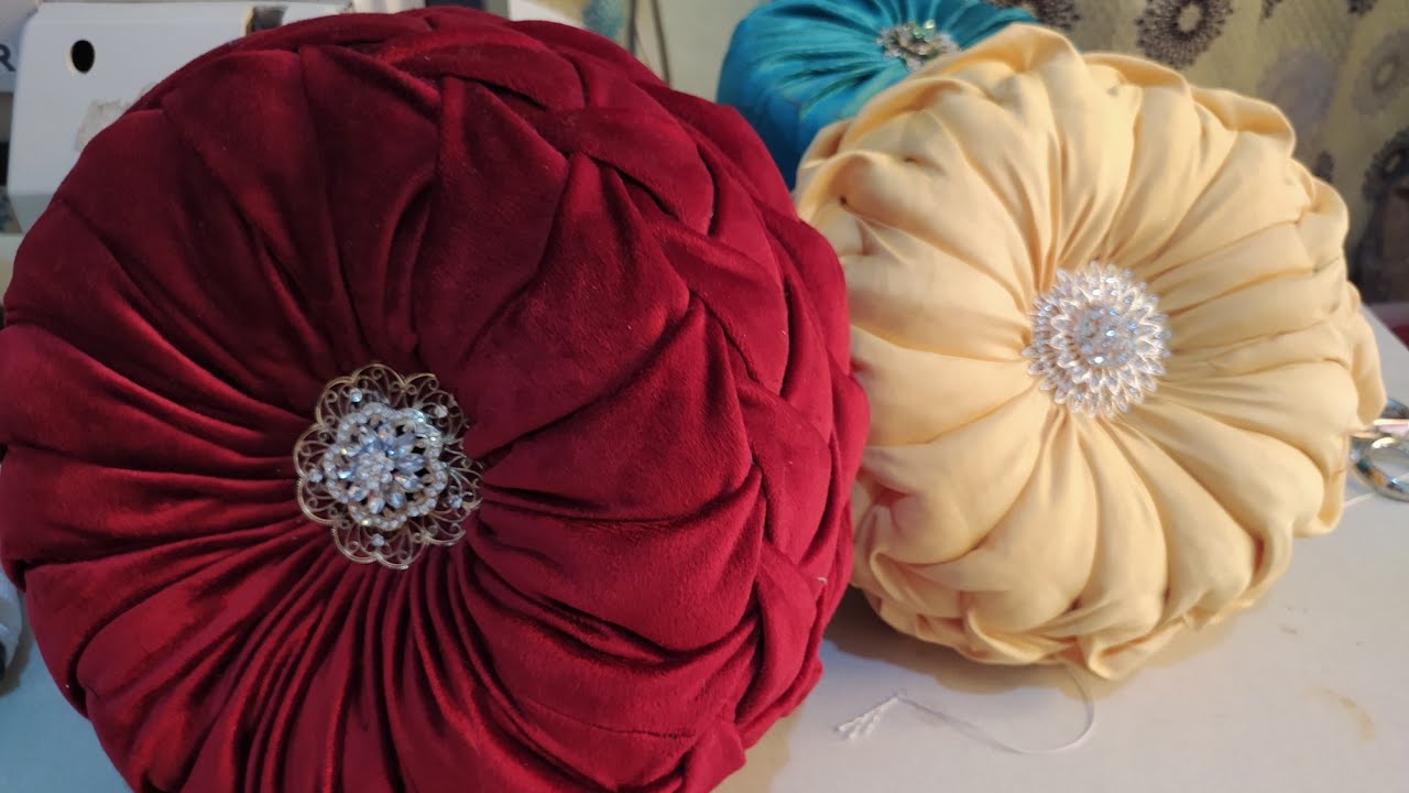 طريقة خياطة مخدة دائرية لتزيين صالون# ديكور بغرزة السموك Sew a pillow to decorate your salon