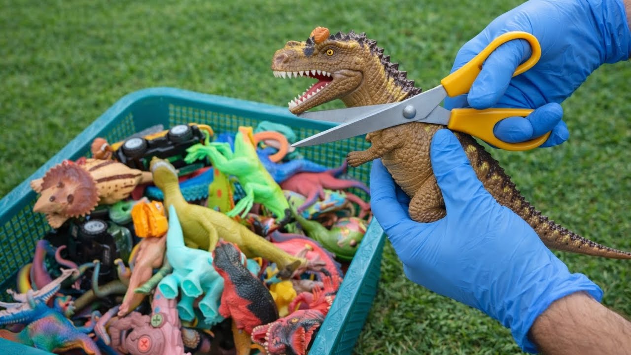 ASMR Cutting Dinosaur Toy 🦖 Super Satisfying Relaxing Sounds #Dinosaur #asmr 