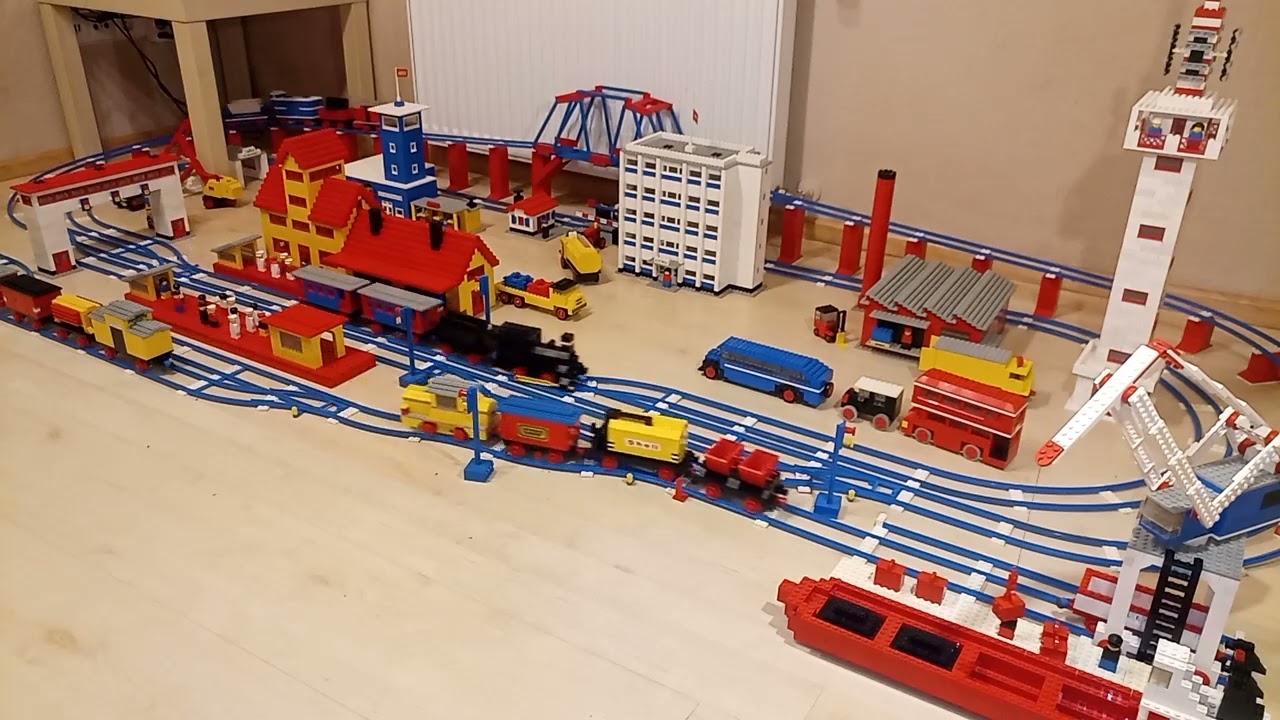 Lego train, blue era.