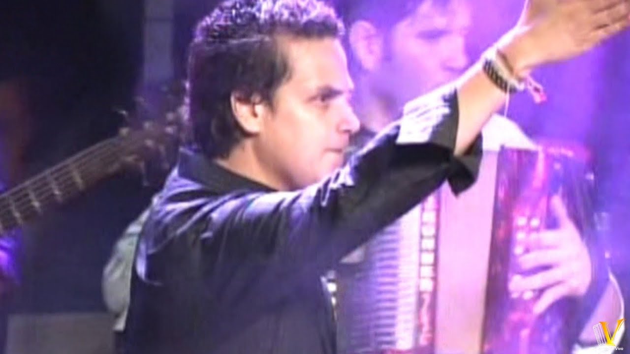 Puro Cuento (En Vivo) - Silvestre Dangond & Juancho De La Espriella (La Escollera, 2011)