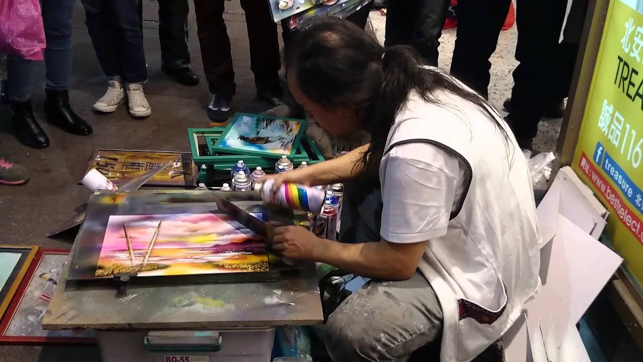 街頭藝人胡亞圖～彩色噴漆做畫
