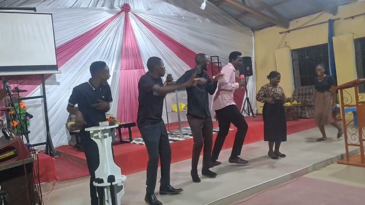 El Gibbor Praise Team - Rehearsal dance 