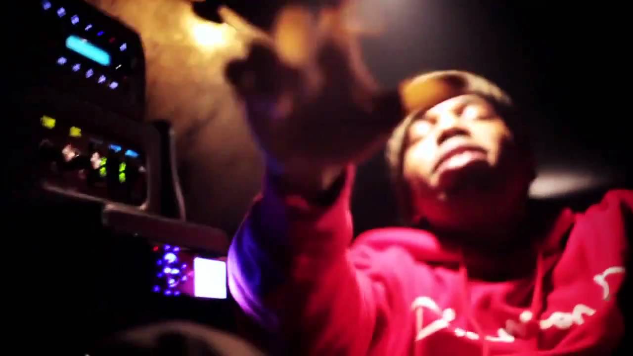 Curren$y ft. Nesby Phips- Prioritize (Beeper Bill)