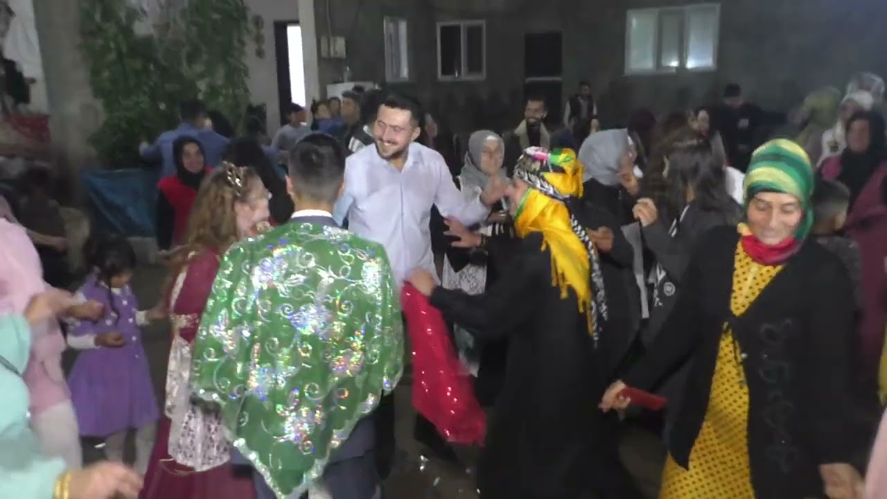 @rojmuziktuzluca7676 0535 311 60 74.   JENNİ & ÖNDER Çiftine bir ömür boyu mutluluklar dileriz.