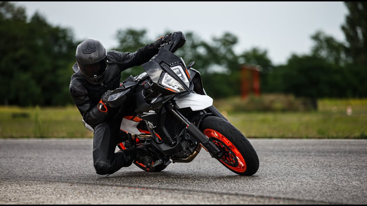KTM 890 SMT - First trackday