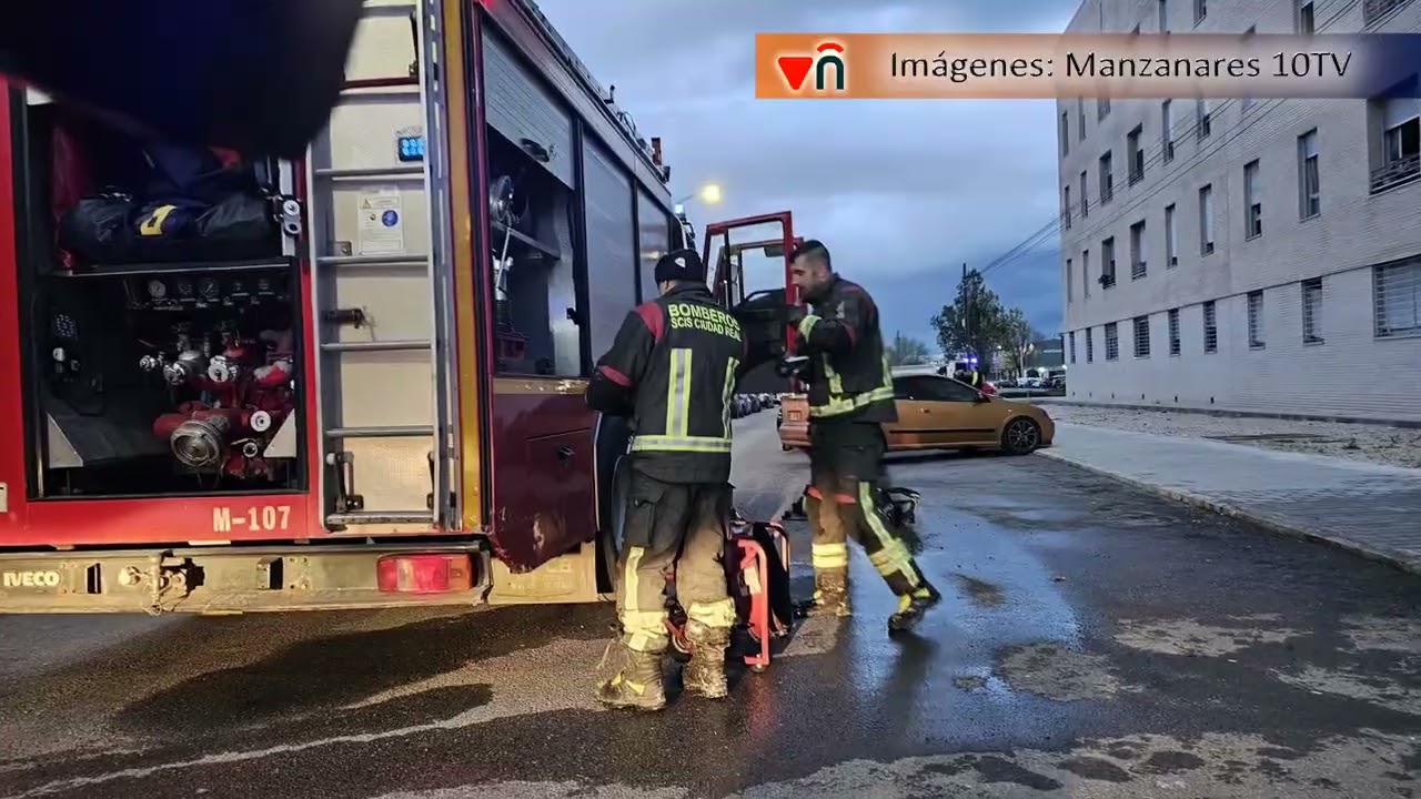 INCENDIO EN BLOQUE DE VIVIENDAS DE MANZANARES - NOTICIA INFORMATIVOS 10/03/2026