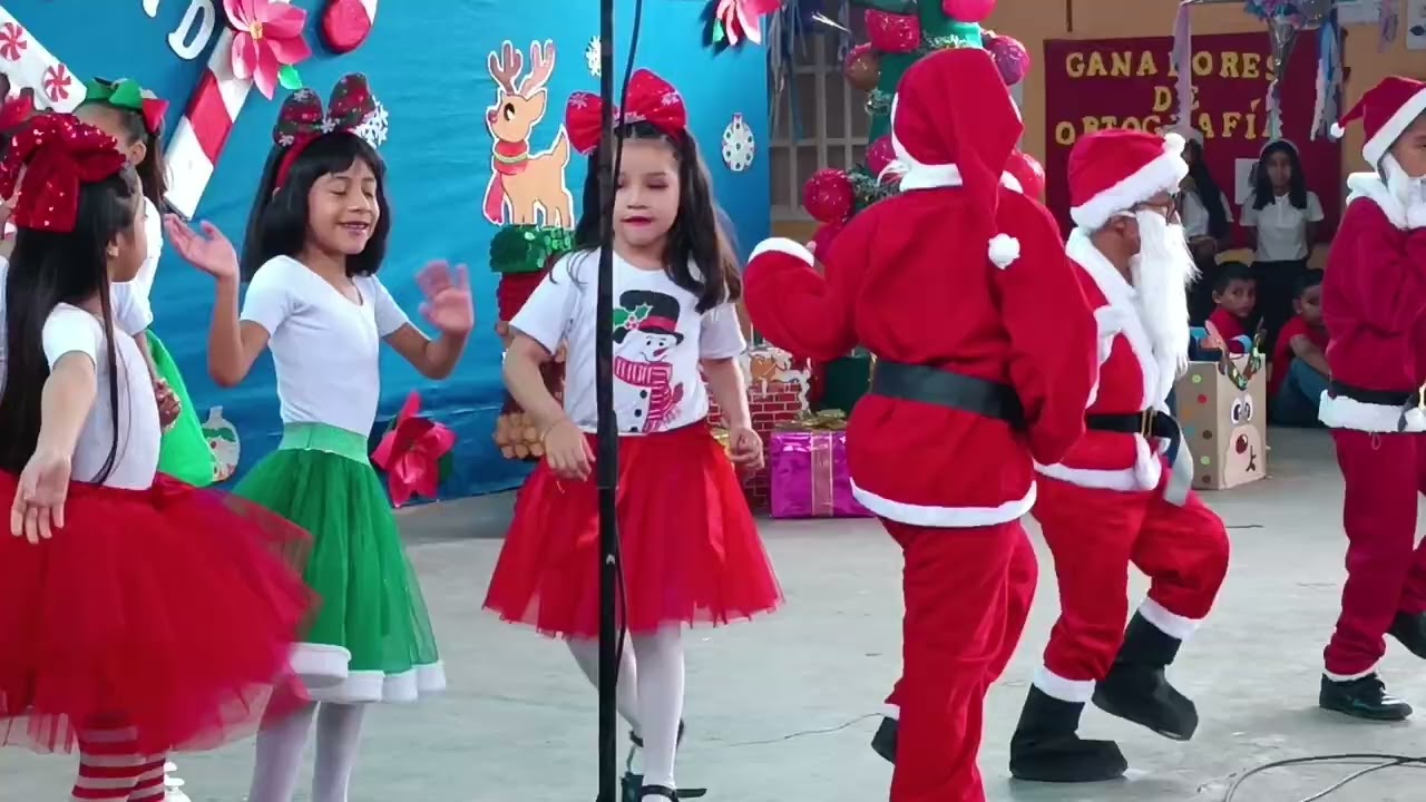 2024-12 Salvador el Baile de Santa Claus