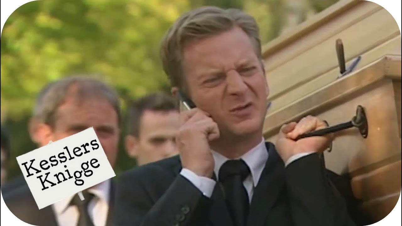 10 Dinge, die Sie nicht tun sollten als Sargtr&auml;ger - Kesslers Knigge