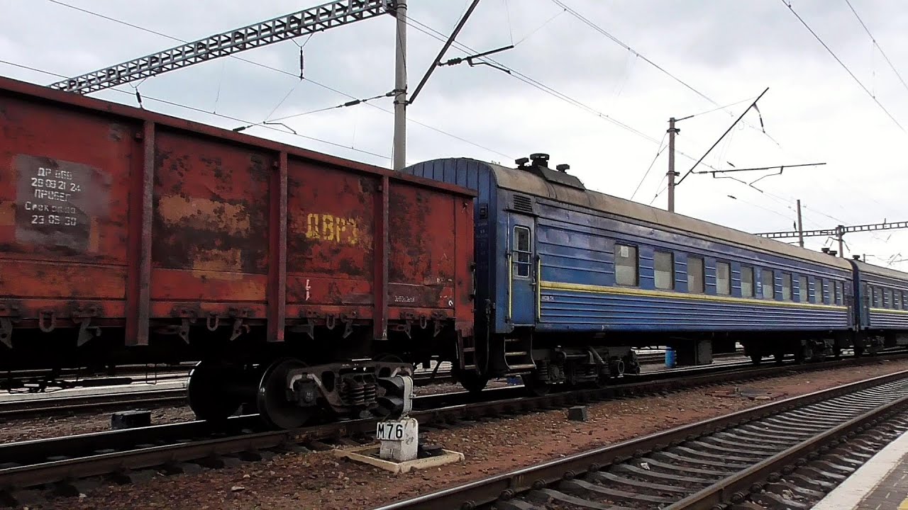 ЧМЕ3Т-5516 з поїздом прямує в депо!