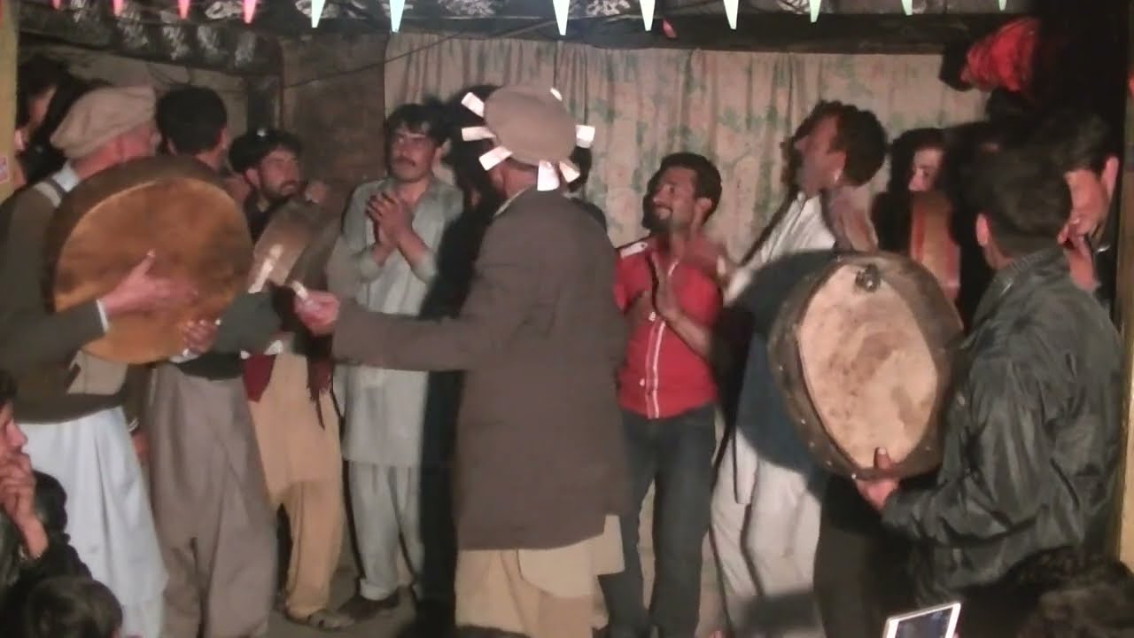 Traditional Dance Of Yasin Valley | Desi Bazam | Daff Dance At Darkut #05
