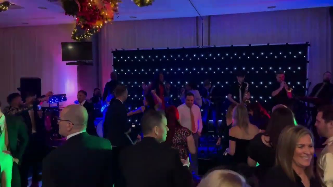 Soul & Motown Wedding Band For Hire in Yorkshire - Full House (Live Music)