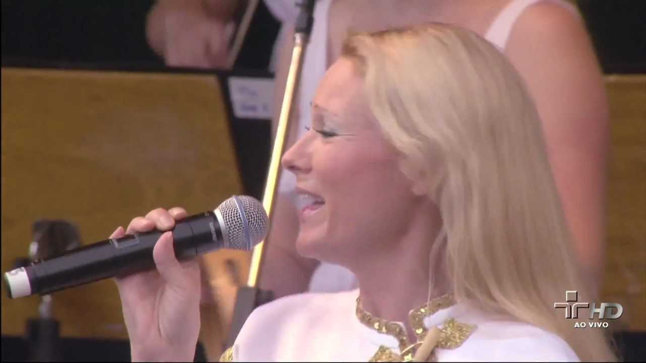 Abba - Dancing Queen (Virada Cultural - S&atilde;o Paulo 16.05.2010) (Full HD)