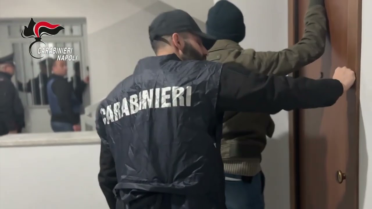 Colpo al clan dei Vanella-Grassi: ecco il nascondiglio usato dalla camorra