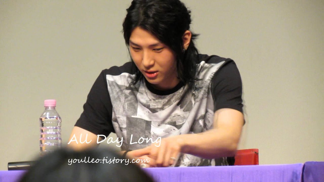 130606 인천 팬싸인회 빅스 레오:) 혀기한테 펜돌리기 배우는 레오 ㅋㅋ