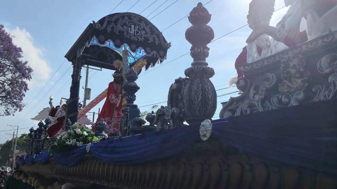 Consagrado nazareno de Santa Ana - Jesús nazareno de la dulce mirada ingresando a la Antigua 