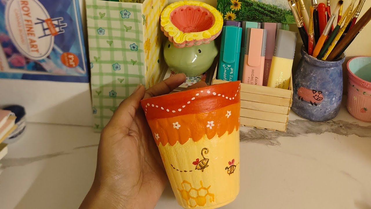 Hand-painted Terracotta pot | DIY ideas | Art & Craft 🐝🌺