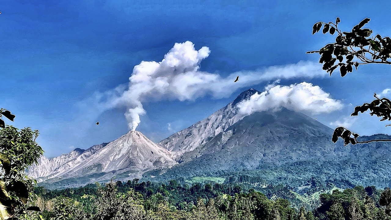 🌋 Volcán Santa Maria and Santiaguito, Guatemala (HD) 🇬🇹