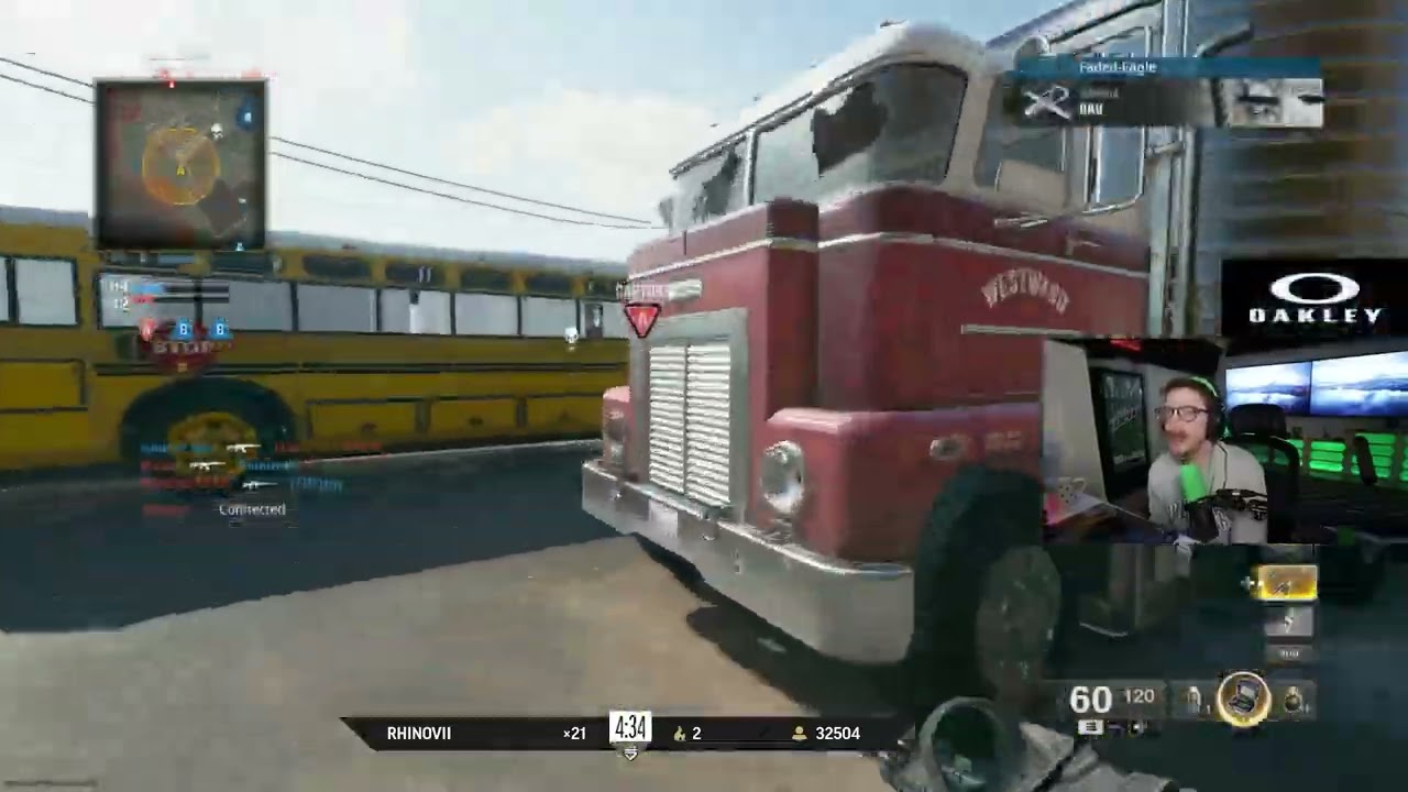 Скампа даёт советы по прицеливанию и передвижению в Black Ops 6, одновременно уничтожая детей в N...