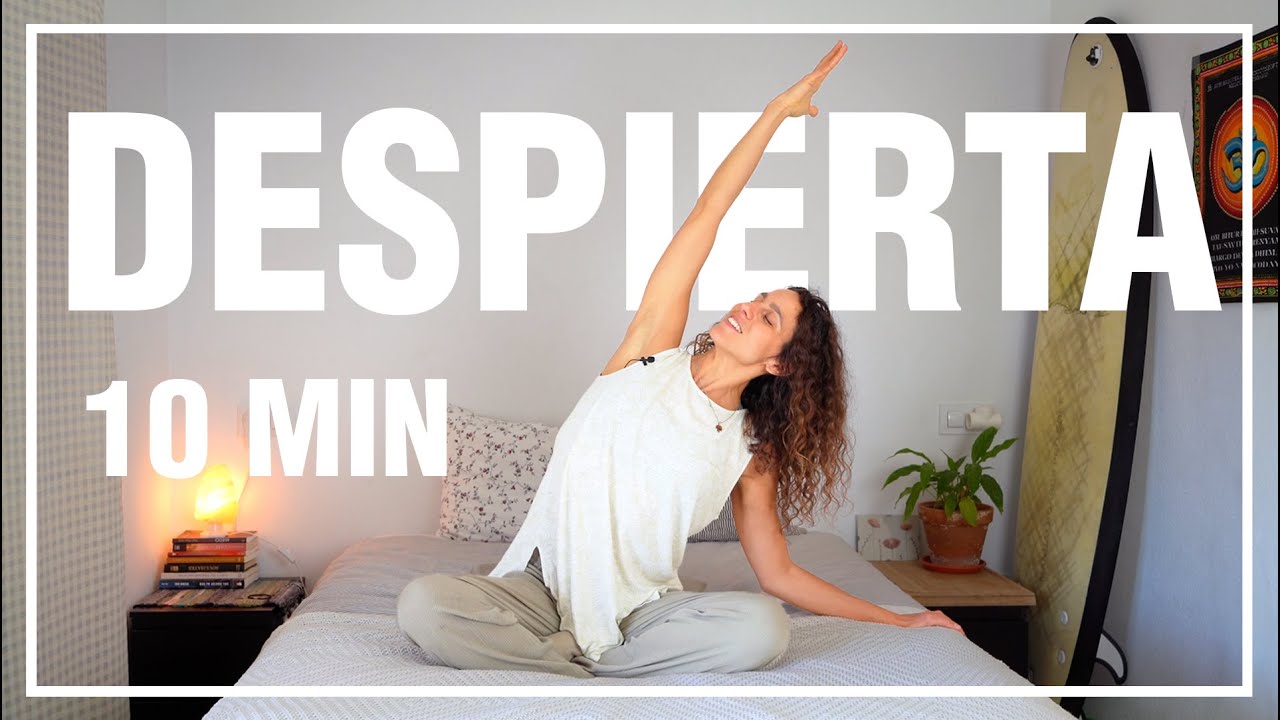 10 min de Yoga para despertar (&iexcl;sentado en la cama!) ELIMINA tensi&oacute;n de espalda, cuello y hombros