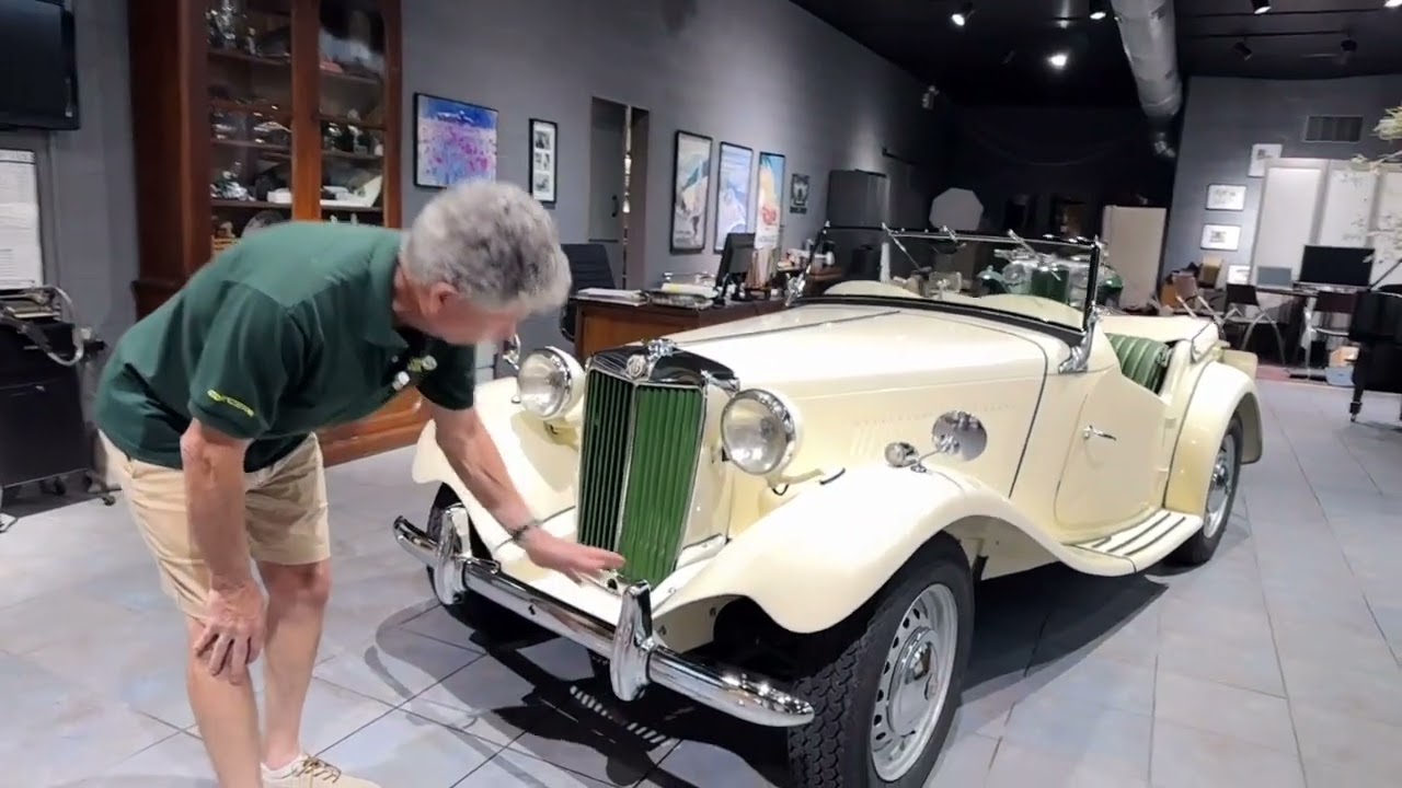 1953 MG TD - walk around