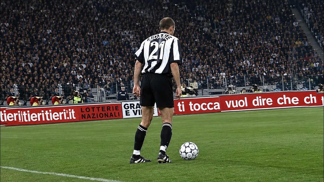 Zin&eacute;dine Zidane 1997/98 👑 Ballon d'Or Level, Skills, Goals, Dribbling & Tricks